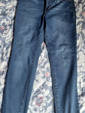 Women’s Slim Fit Blue Jeans